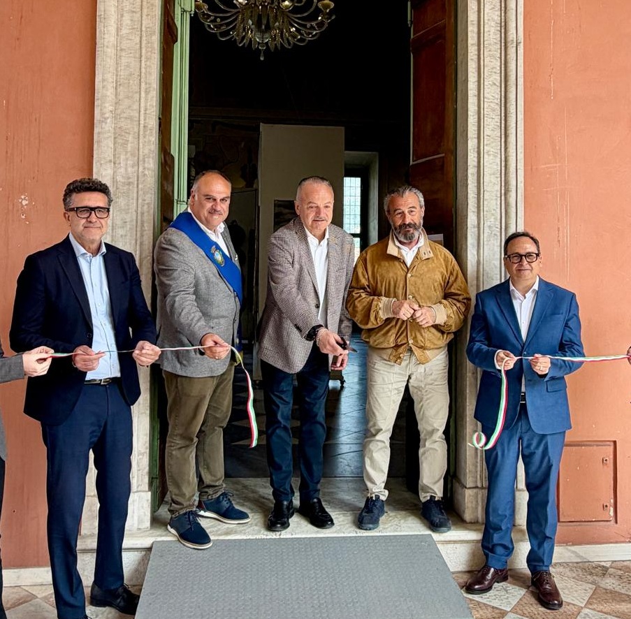 Inaugurazione della mostra Vortex alla presenza delle istituzioni e dell'artista